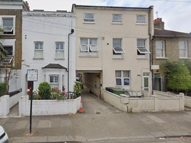6 bedroom terraced house for sale