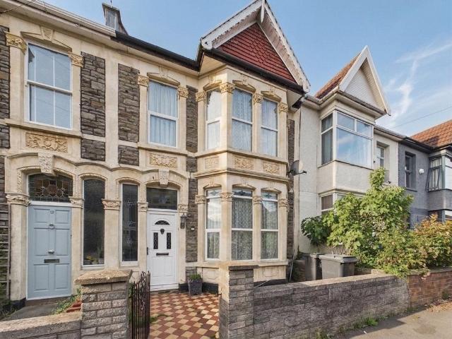 5 bedroom terraced house for sale