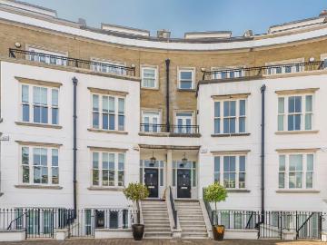 5 bedroom terraced house for sale