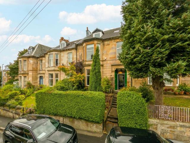 5 bedroom terraced house for sale