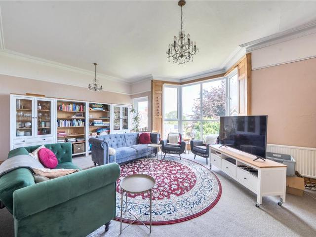 5 bedroom terraced house for sale