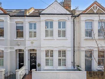 5 bedroom terraced house for sale