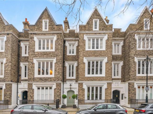 5 bedroom terraced house for sale
