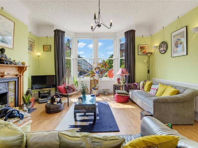 5 bedroom terraced house for sale