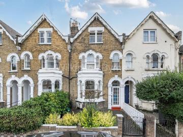 5 bedroom terraced house for sale
