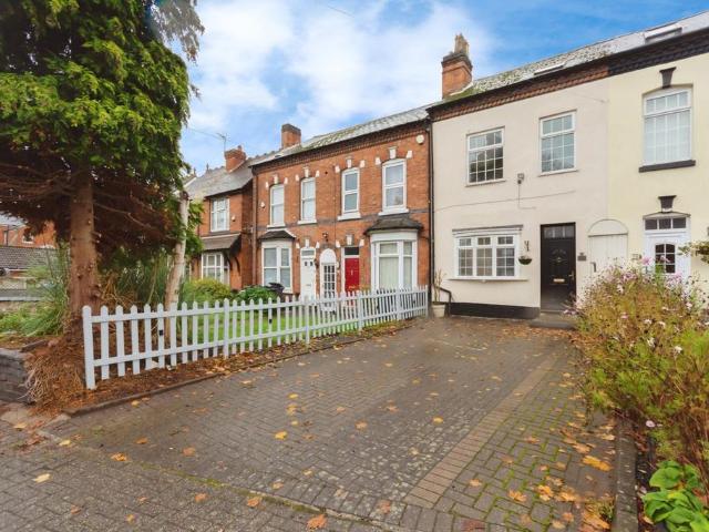 5 bedroom terraced house for sale