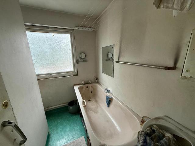 5 bedroom terraced house for sale