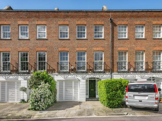 5 bedroom terraced house for sale