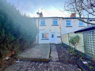 5 bedroom terraced house for sale
