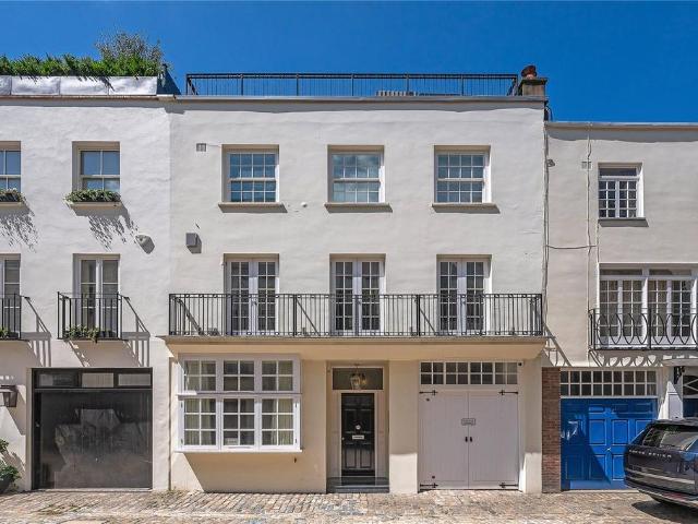 5 bedroom terraced house for sale