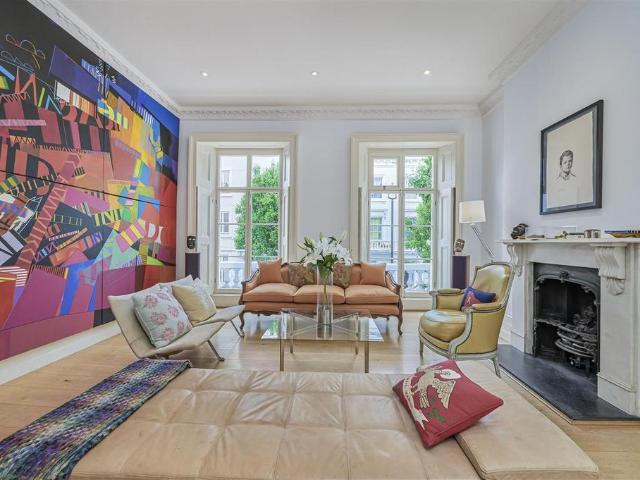 5 bedroom terraced house for sale