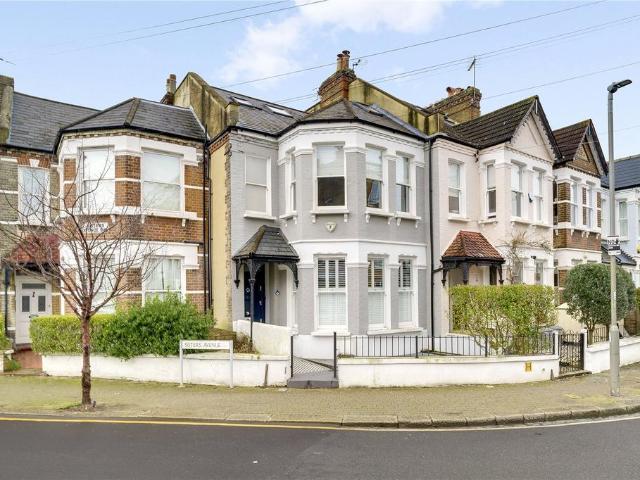 5 bedroom terraced house for sale