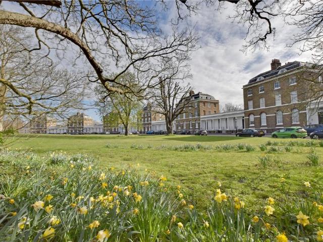5 bedroom terraced house for sale