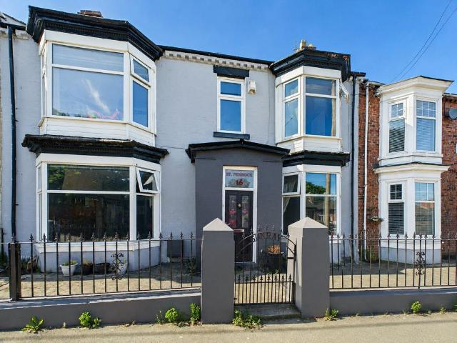 5 bedroom terraced house for sale