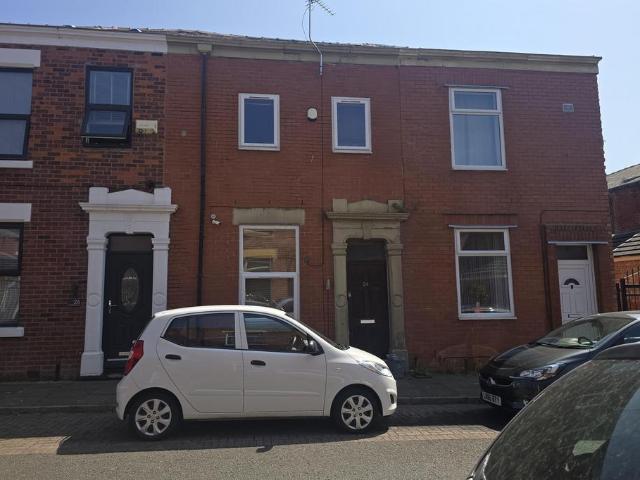 5 bedroom terraced house for sale