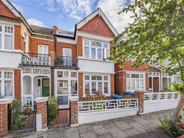 5 bedroom terraced house for sale