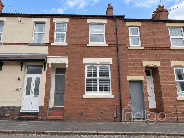 5 bedroom terraced house for sale