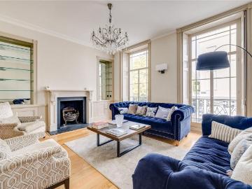 5 bedroom terraced house for sale