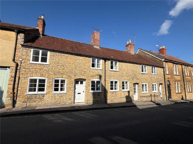 5 bedroom terraced house for sale