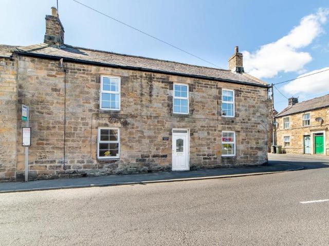 5 bedroom terraced house for sale