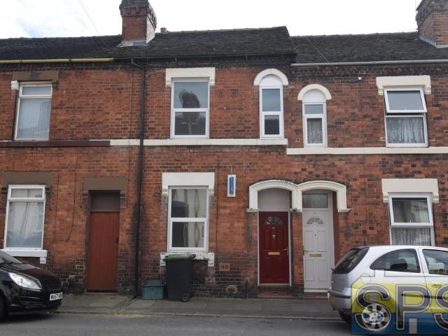 5 bedroom terraced house for sale
