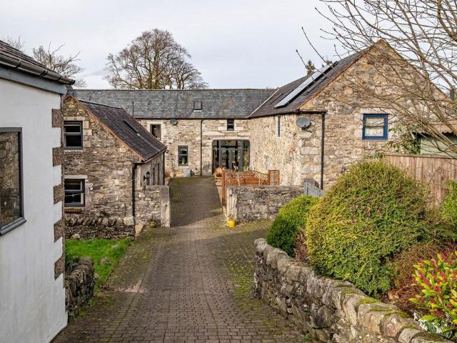 5 bedroom house for sale