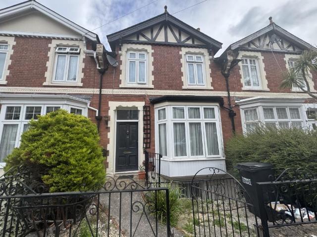 5 bedroom terraced house for sale