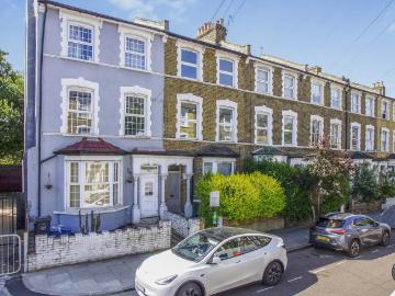 5 bedroom terraced house for sale