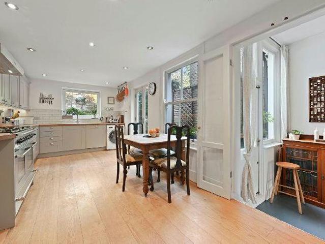 5 bedroom terraced house for sale
