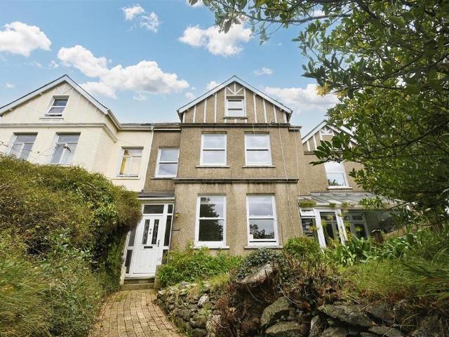 5 bedroom terraced house for sale