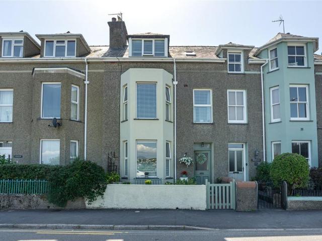 5 bedroom terraced house for sale