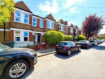5 bedroom terraced house for sale
