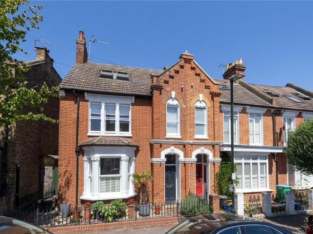 5 bedroom semi detached house for sale