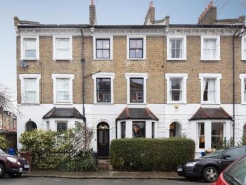 5 bedroom terraced house for sale