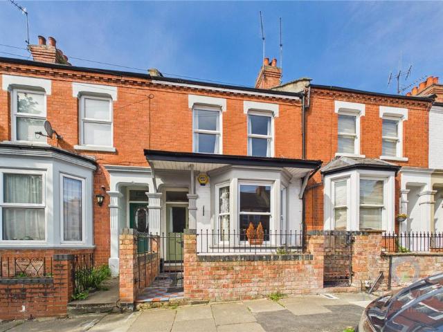 5 bedroom terraced house for sale