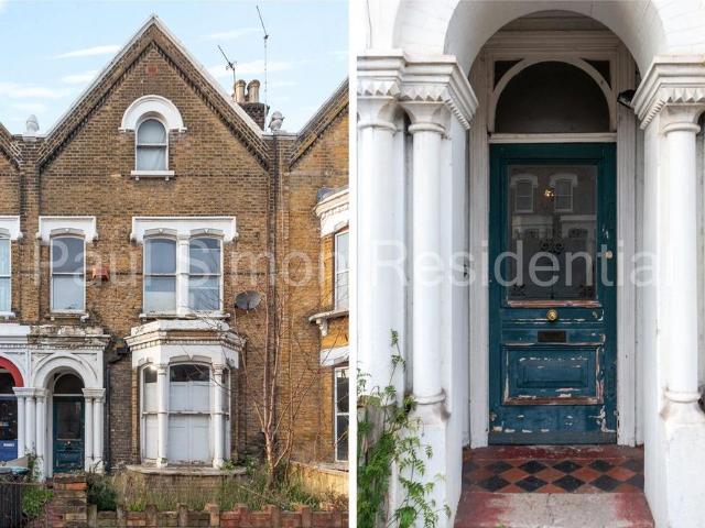 5 bedroom terraced house for sale