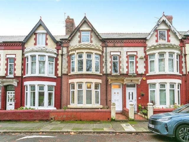 5 bedroom terraced house for sale