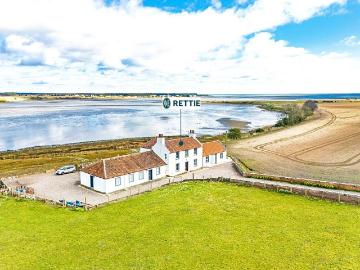 5 bedroom terraced house for sale