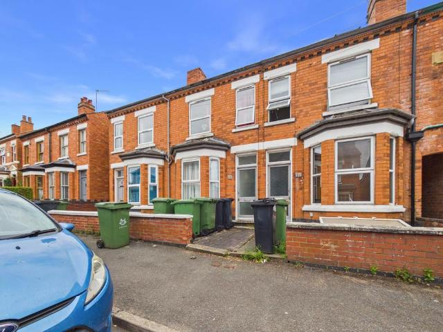 5 bedroom terraced house for sale