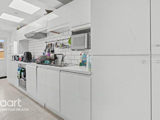 5 bedroom terraced house for sale