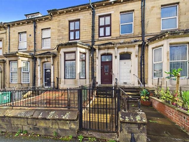 5 bedroom terraced house for sale