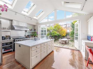 Wendell Park, London, Greater London - Garden