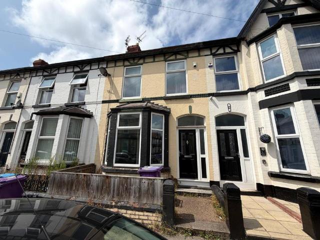 5 bedroom terraced house for sale