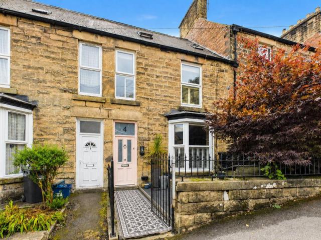 5 bedroom terraced house for sale