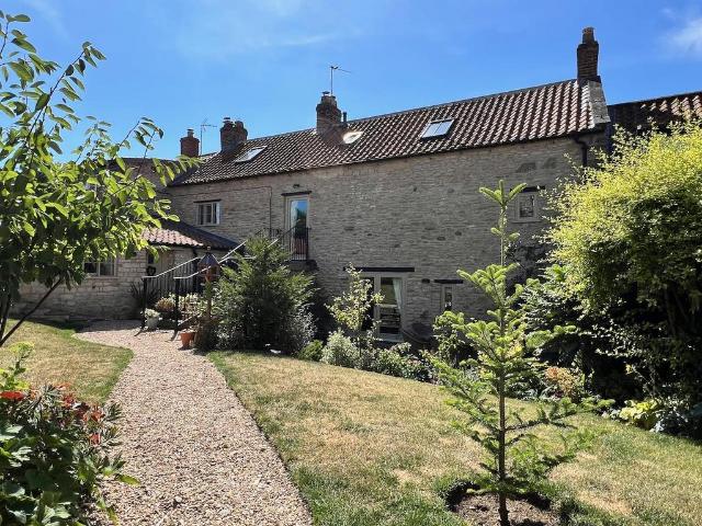 5 bedroom terraced house for sale