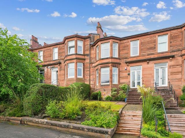5 bedroom terraced house for sale