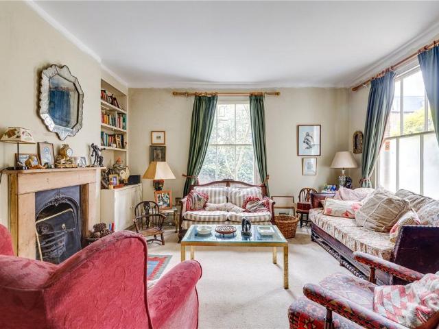 5 bedroom terraced house for sale
