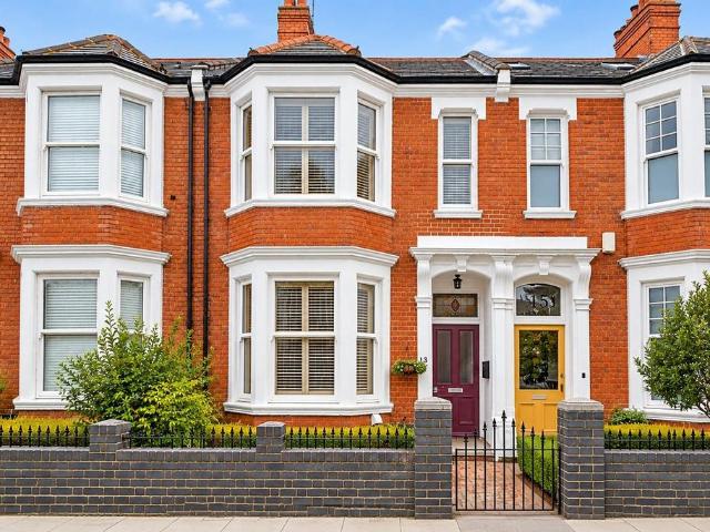 5 bedroom terraced house for sale