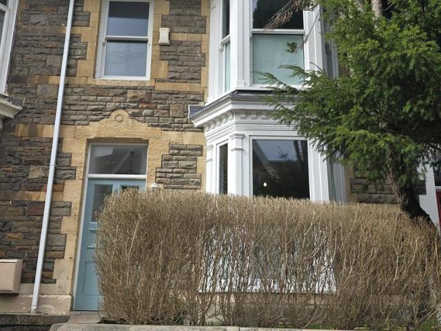 5 bedroom terraced house for sale