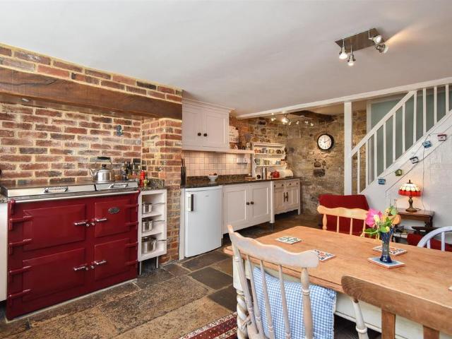 5 bedroom terraced house for sale